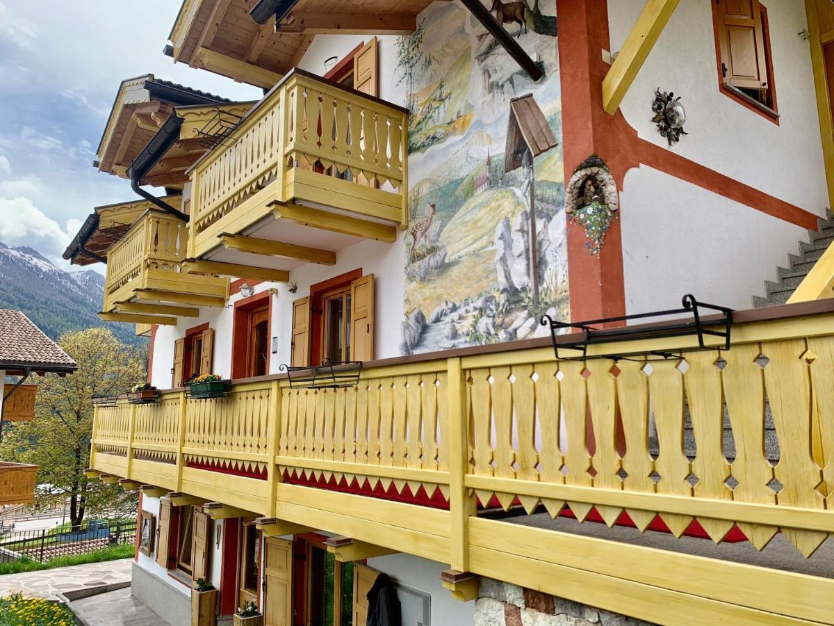 Hotel Casa Di Franz Vigo di Fassa Exterior foto